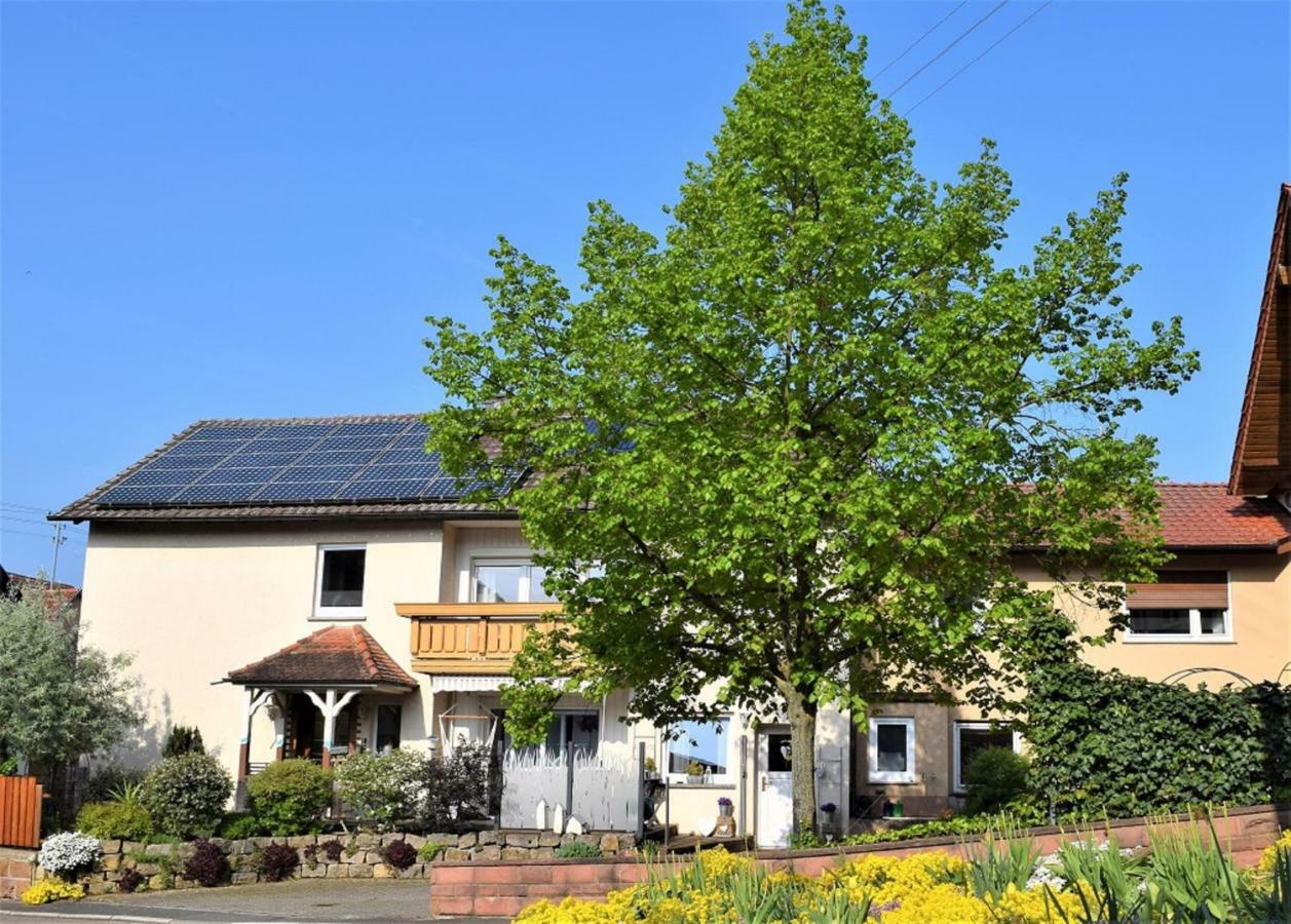 Ferienwohnung Auf Dem Dorf, Kuelsheim Dış mekan fotoğraf